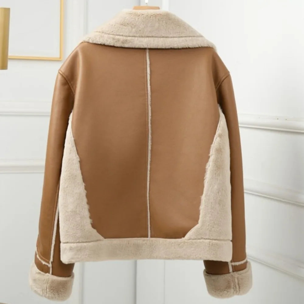 Damen Fliegerjacke aus Kunstleder mit Shearling-Futter für den Winter