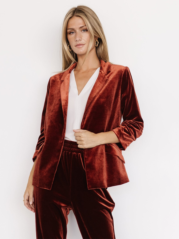 Blazers- Velvet Touch Blazer for Evening and Professional Wear