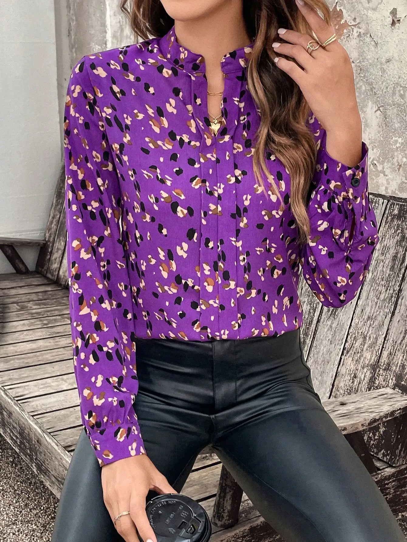 Blouses - Floral Everyday Blouse for Office Settings