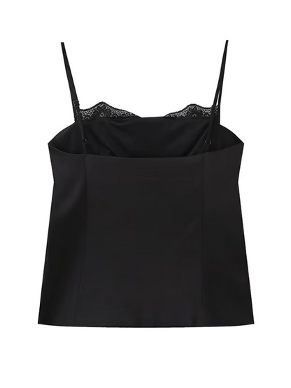 Camisole féline en satin imprimé léopard avec détails en dentelle délicate