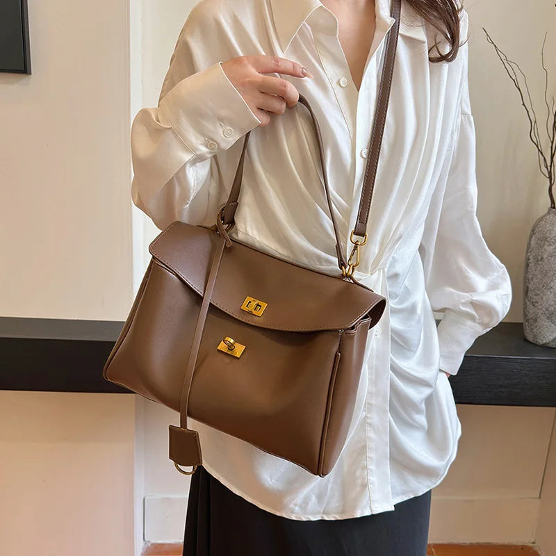 HandBags - Elegant Crossbody Handbag for Modern Women