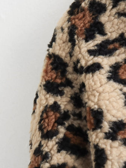 Damen-Cardigan mit übergroßer Plüsch-Leopardenjacke