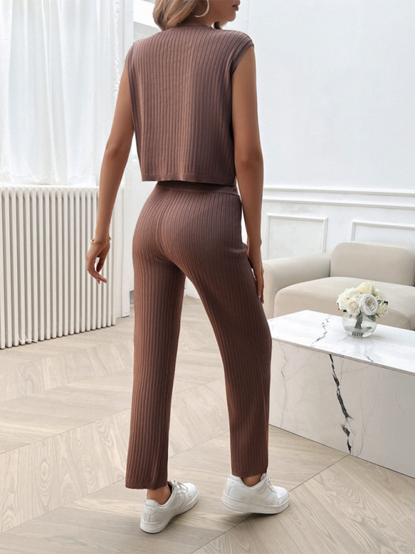 Loungewear-Set aus Rippstrick, geripptes Crop-Top und Schlaghose