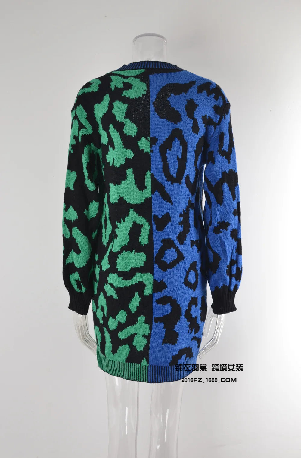 Oversized Cardigans - Chic Predator Print Cardigan