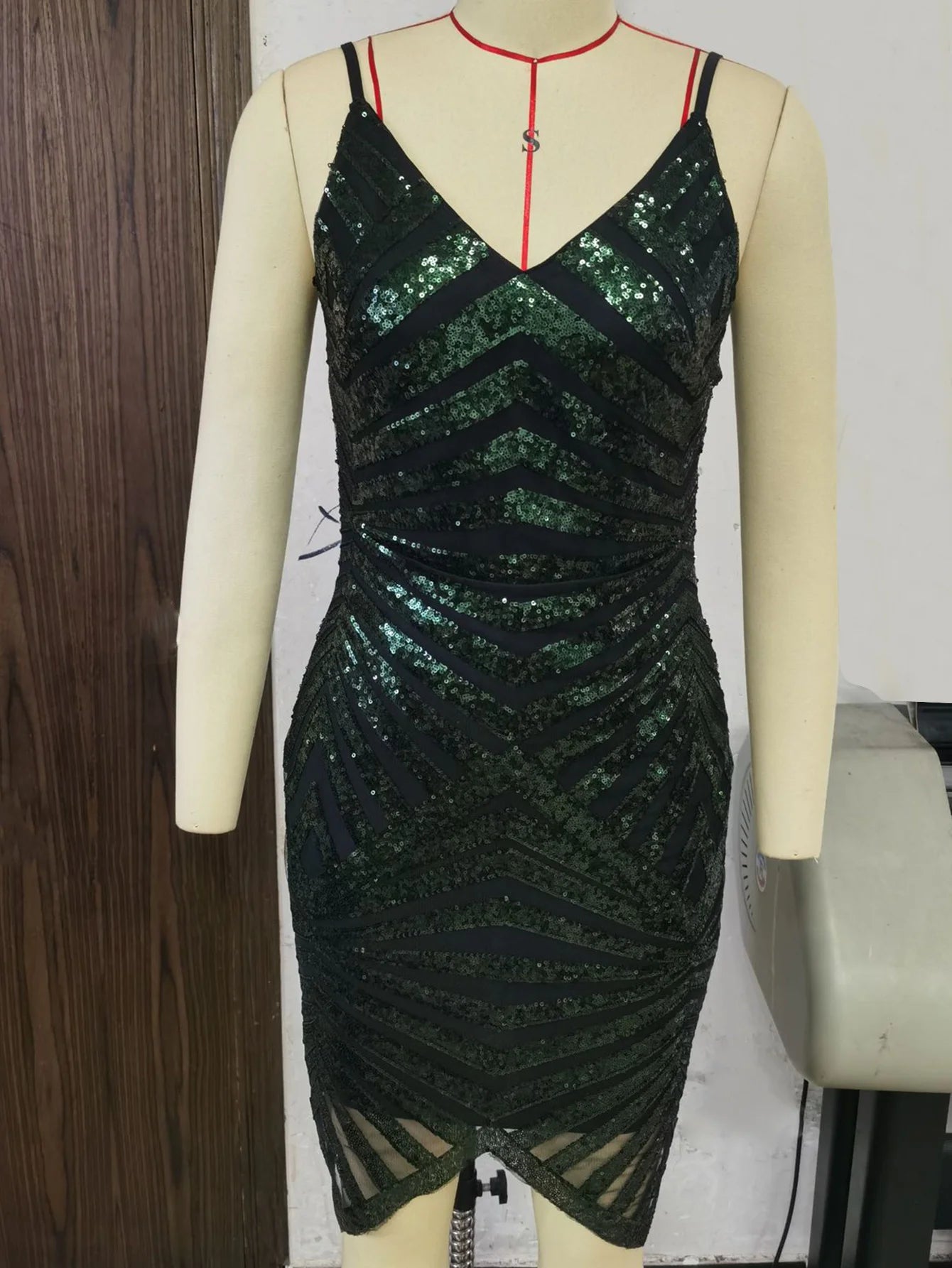 Sequin Midi Dresses - Retro Sequin Midi Dress for Glamorous Events