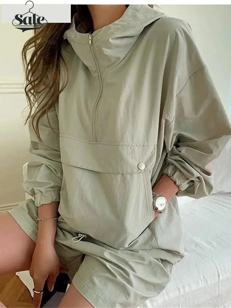 Shorts Sets - Minimalist Casual 2-Piece Hoodie and Shorts Set