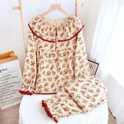 Sleepwear - Floral Print Cotton Pajamas with Lace Trim Women’s Nightwear