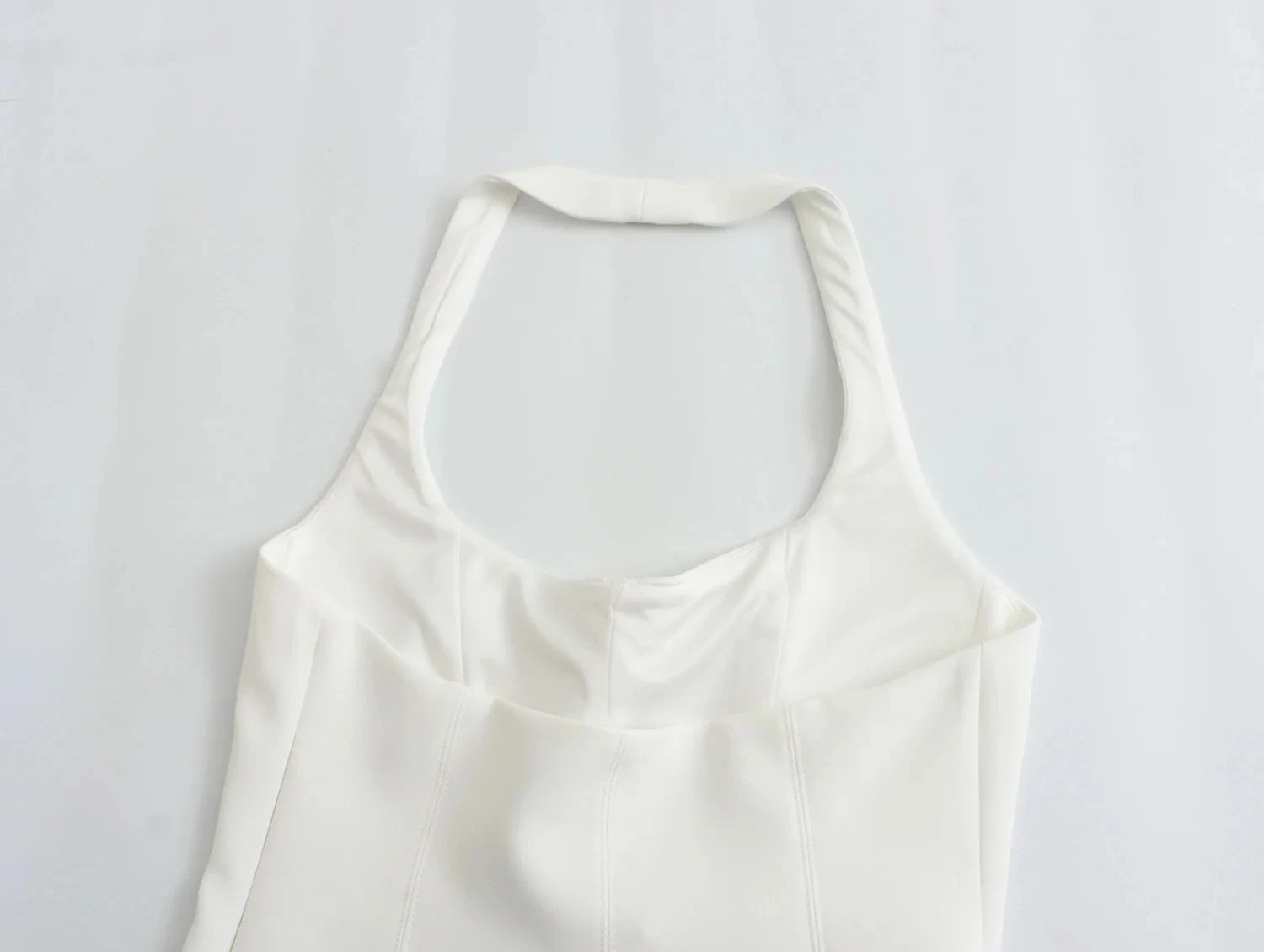 Sleeveless Blouses - Form-Fitting Halter Blouse Sleeveless Top for Outdoor Events