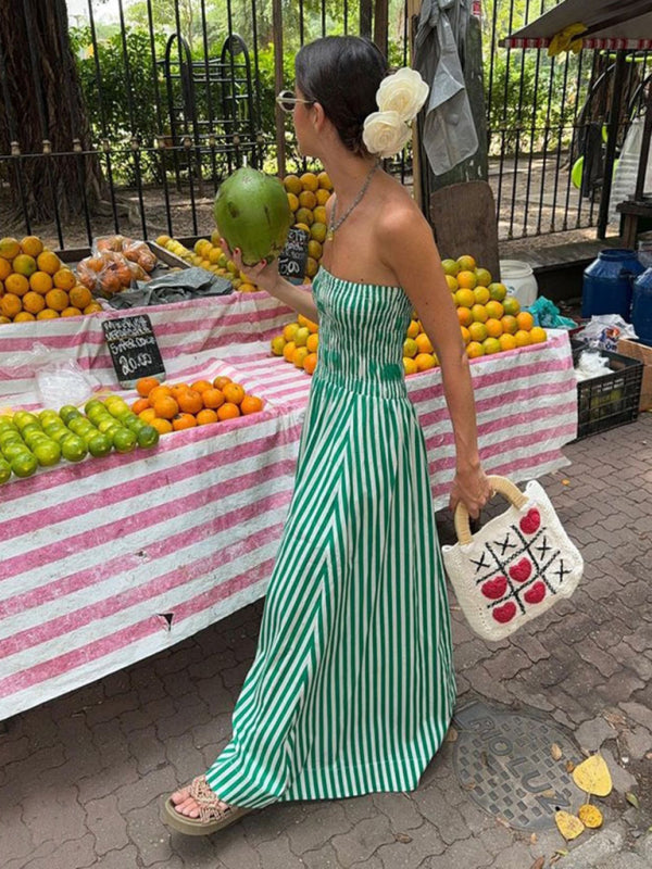 Robe trapèze bandeau à rayures et corsage smocké pour les vacances