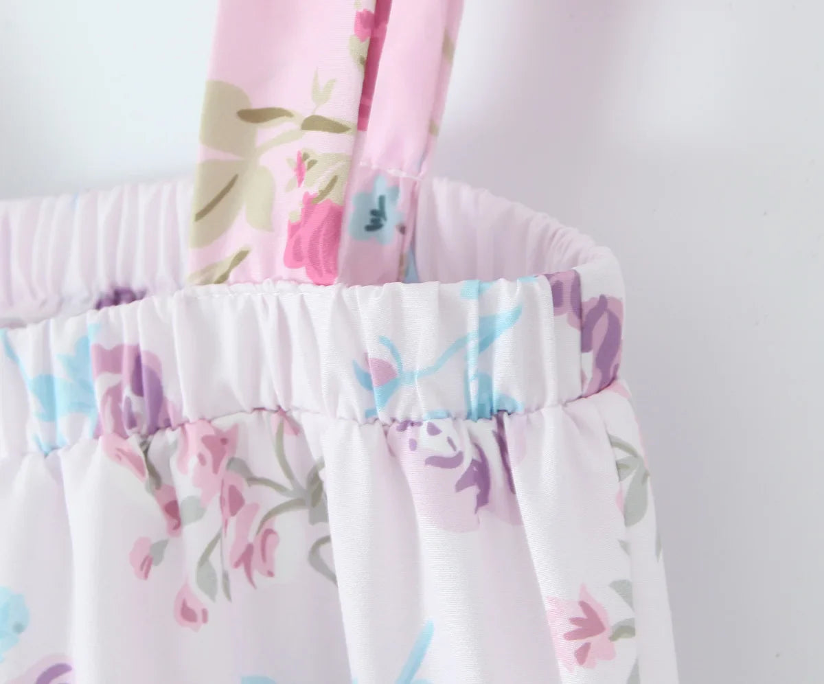 Robe d'été tendance à bretelles florales et épaules nouées à plusieurs niveaux