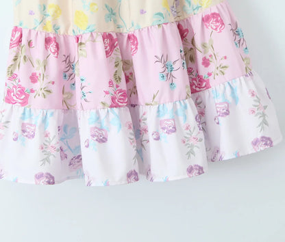 Robe d'été tendance à bretelles florales et épaules nouées à plusieurs niveaux