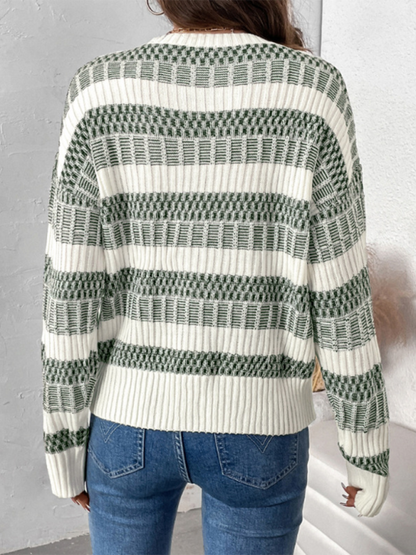 Sweaters - Green and White Textured Sweater - Casual