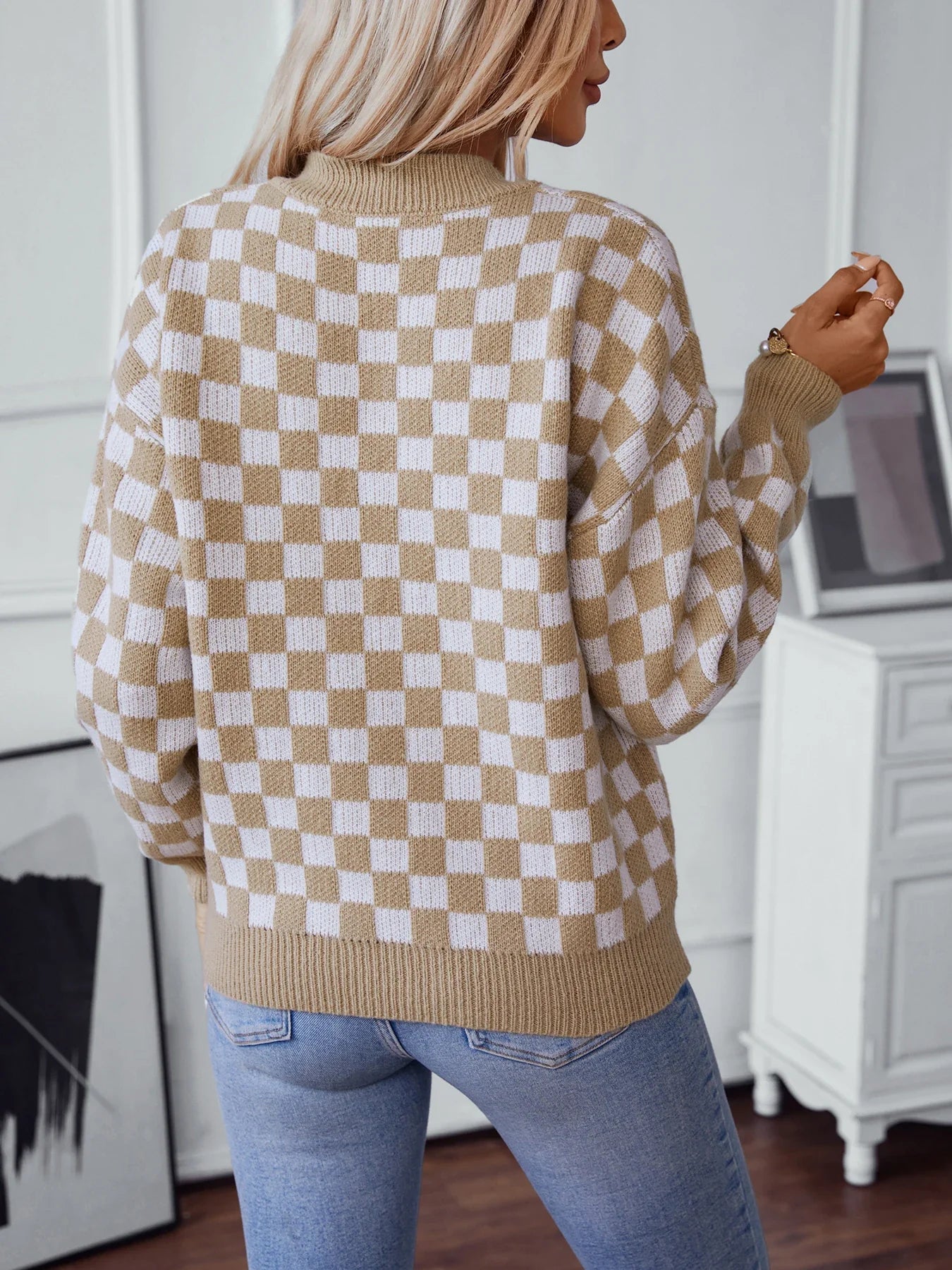 Sweaters- Winter Classic Checkered V-Neck Sweater- - Pekosa Women Fashion