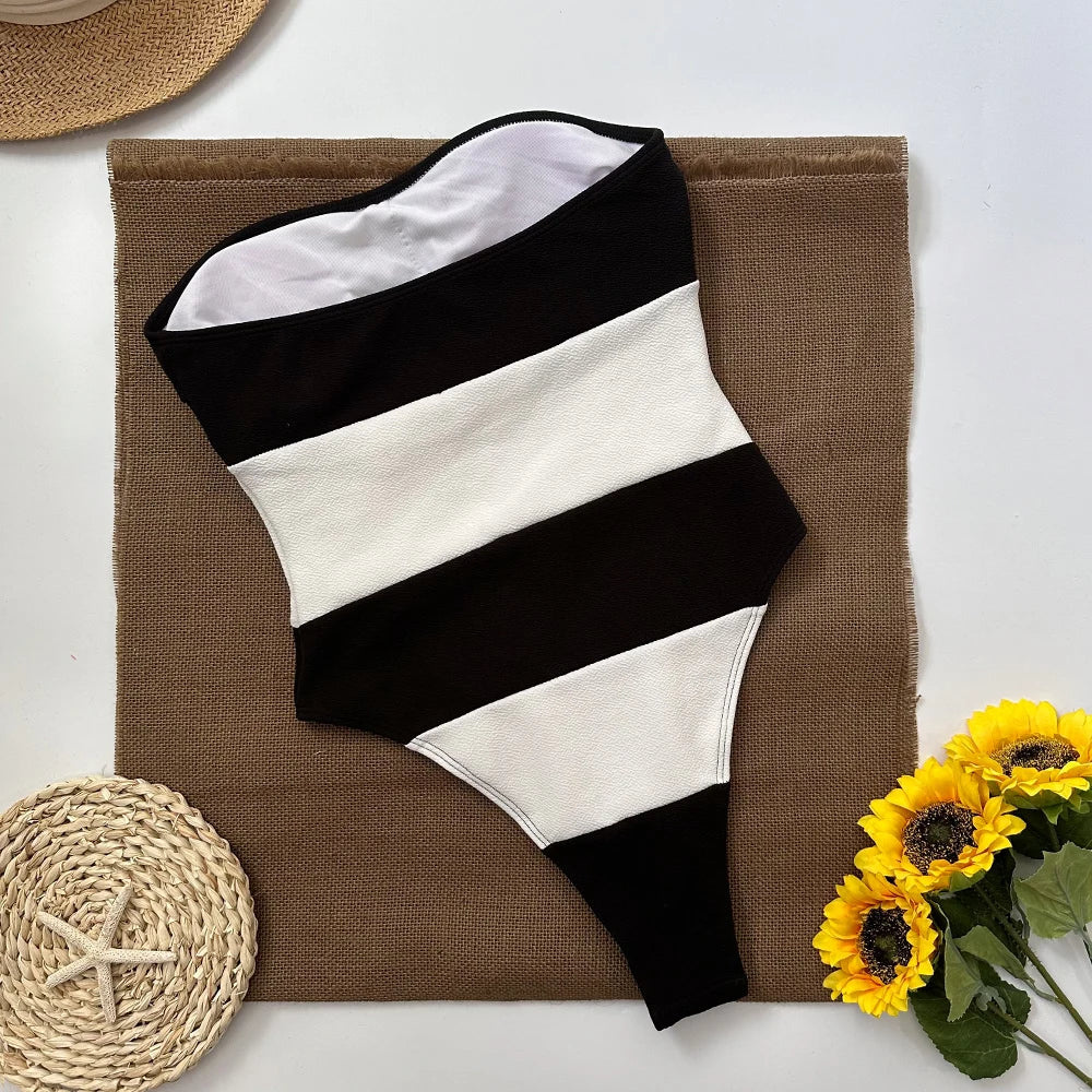 Swimwear- Monochrome Bandeau Tube Swimsuit in Black & White- - Pekosa Women Fashion