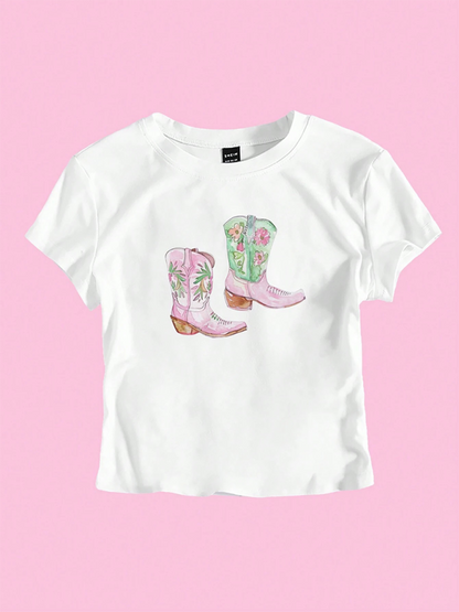 T-shirt à imprimé floral et bottes de cowboy