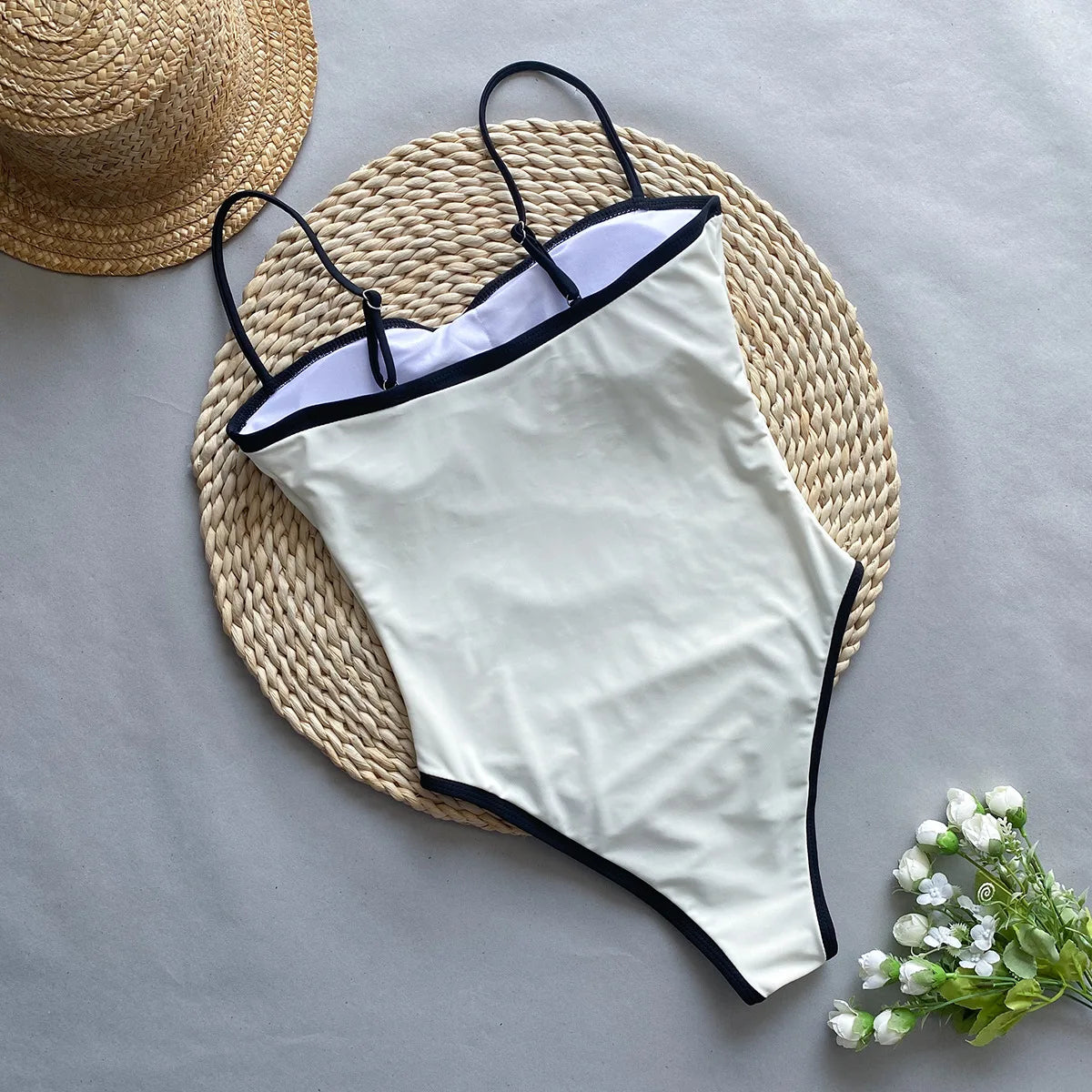 Maillot de bain une pièce à bordures contrastées printemps/été