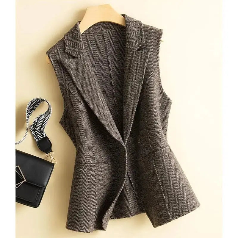 Vests - Elegant Charcoal Herringbone Vest