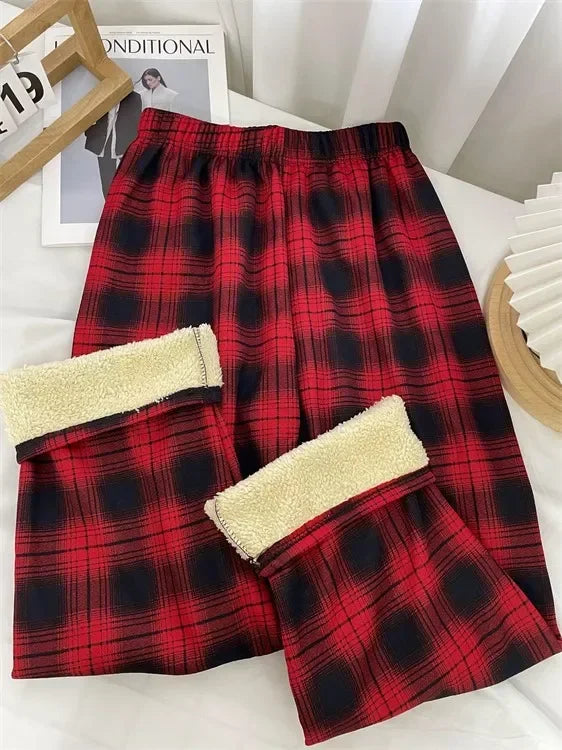 Winter Pants - Plush Lined Plaid Loungewear Pants for Women