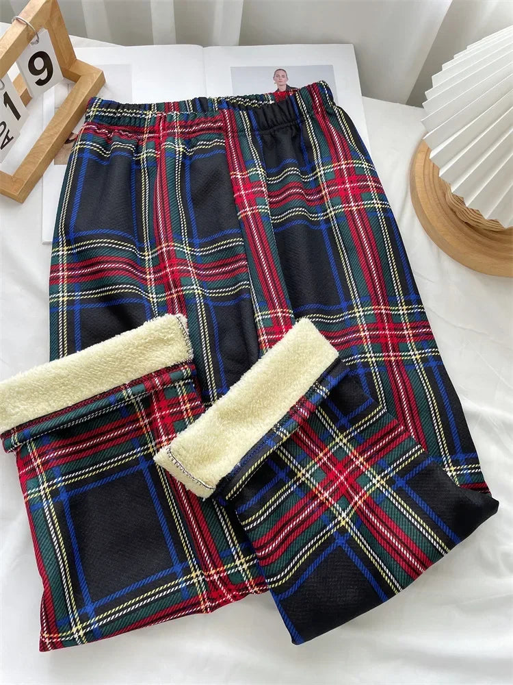 Winter Pants - Plush Lined Plaid Loungewear Pants for Women