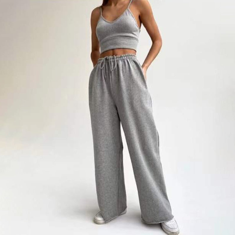 Outfits Set- Oversized Sporty Set: Crop Sweatshirt + Cami + Wide-leg Trousers- - Pekosa Women Clothing